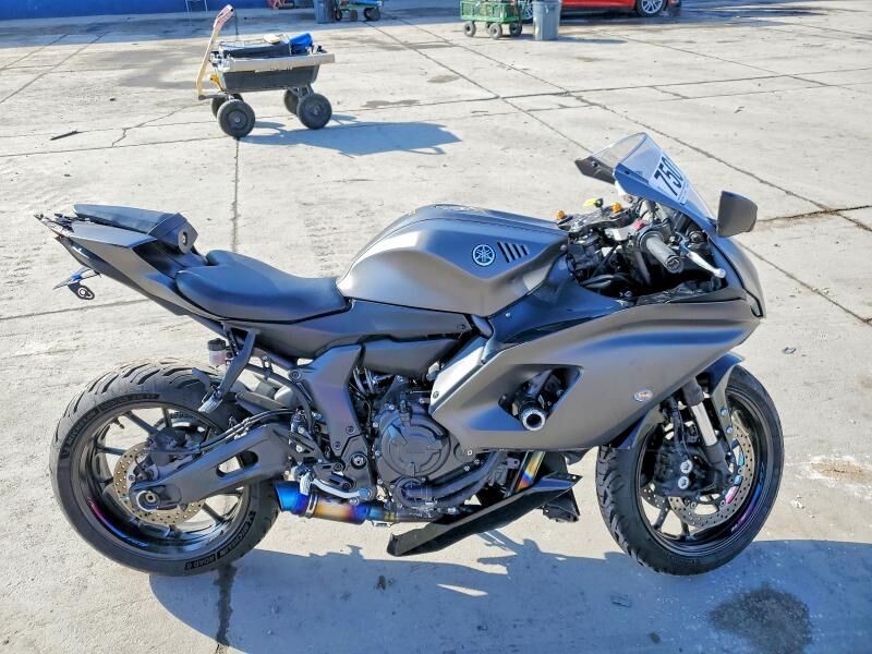 2024 YAMAHA YZF