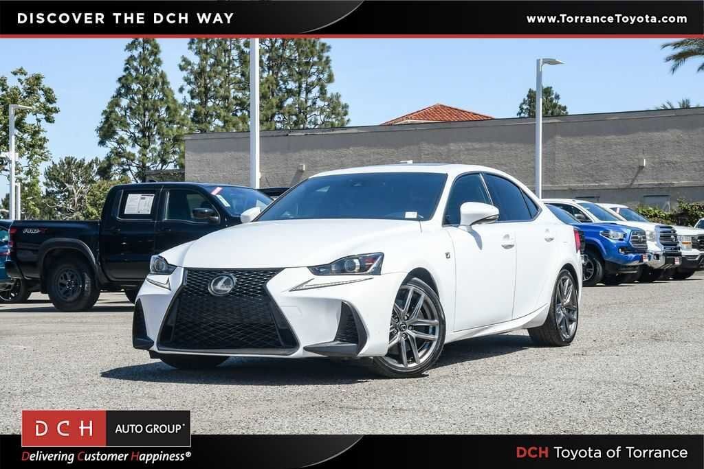 2018 LEXUS IS