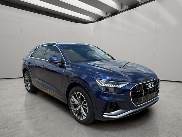 2021 AUDI Q8