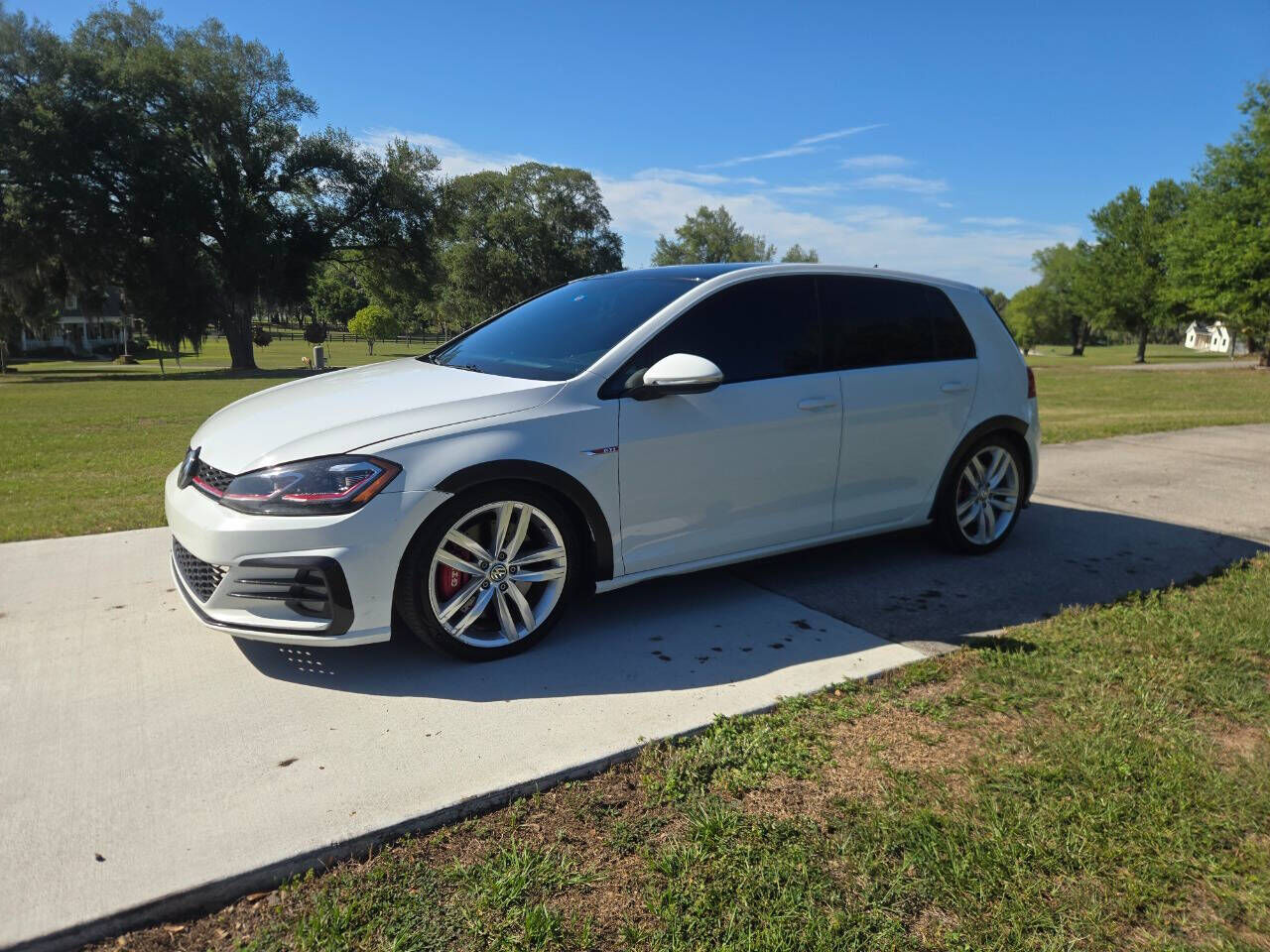 2020 VOLKSWAGEN Golf GTI