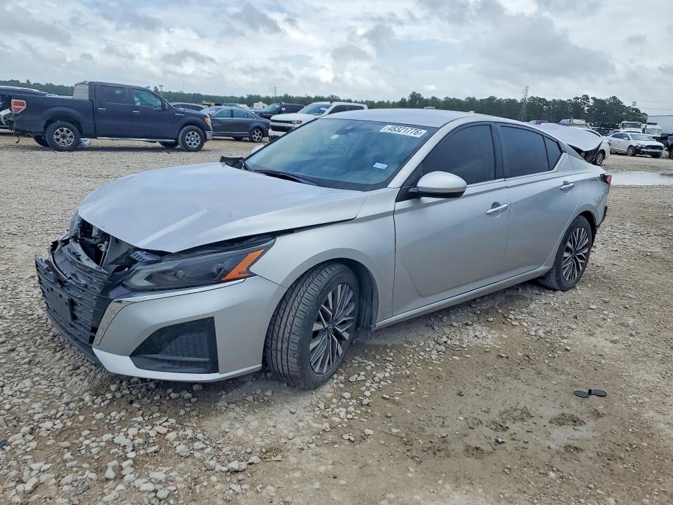 2023 NISSAN Altima
