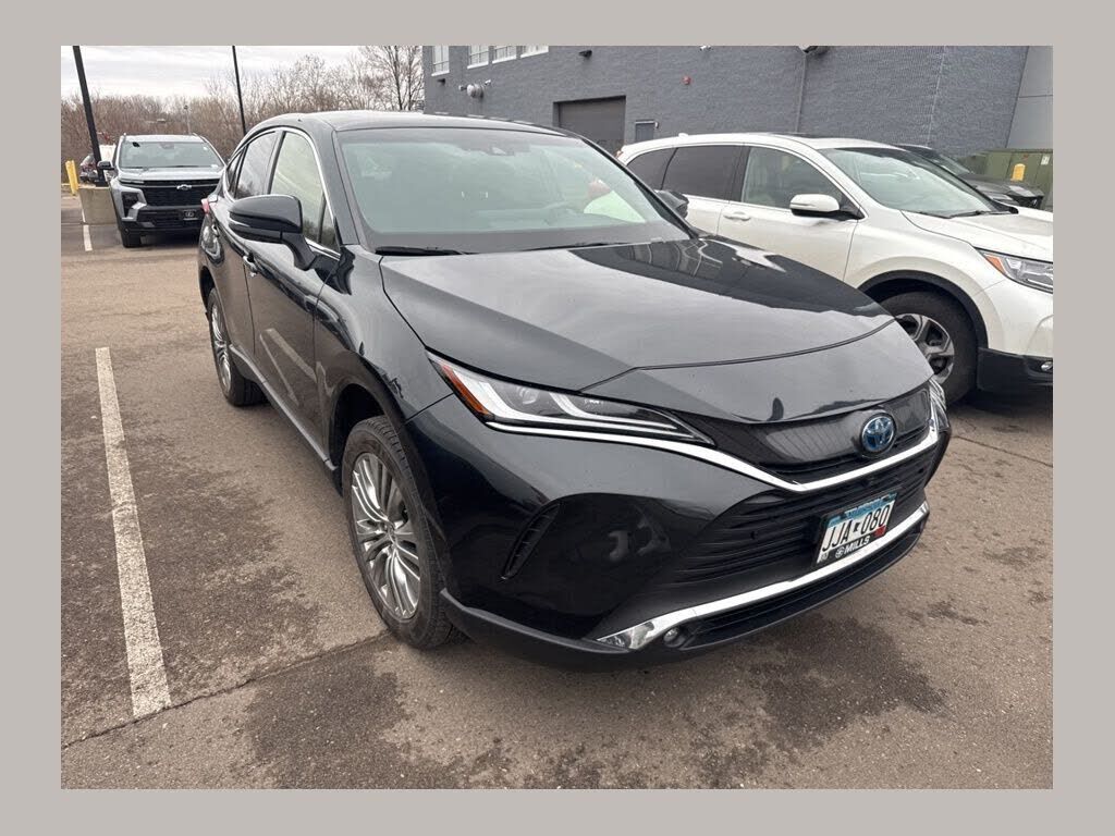 2022 TOYOTA Venza
