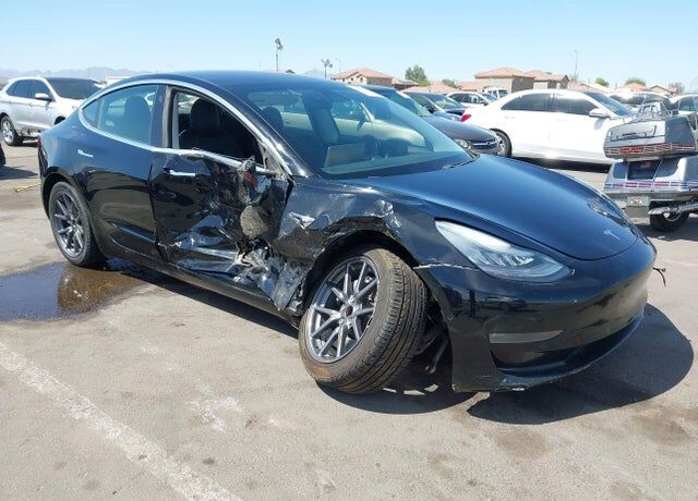 2018 TESLA Model 3