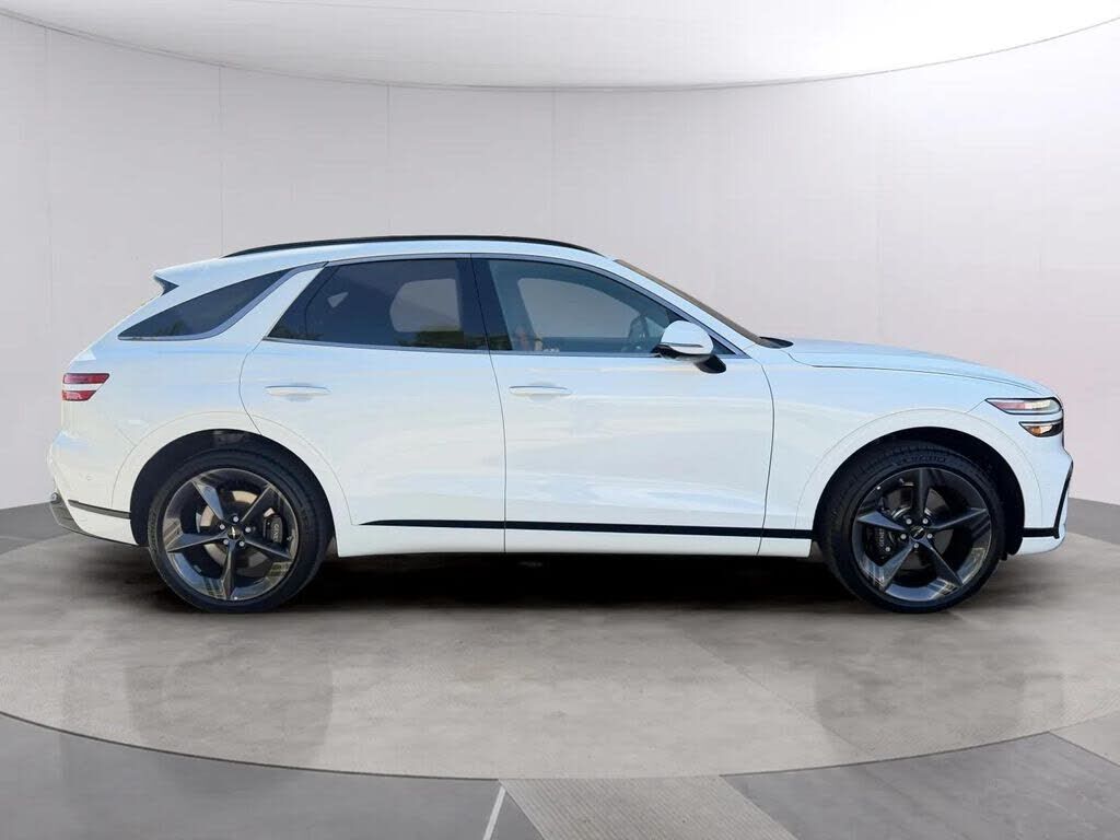 2026 GENESIS GV70
