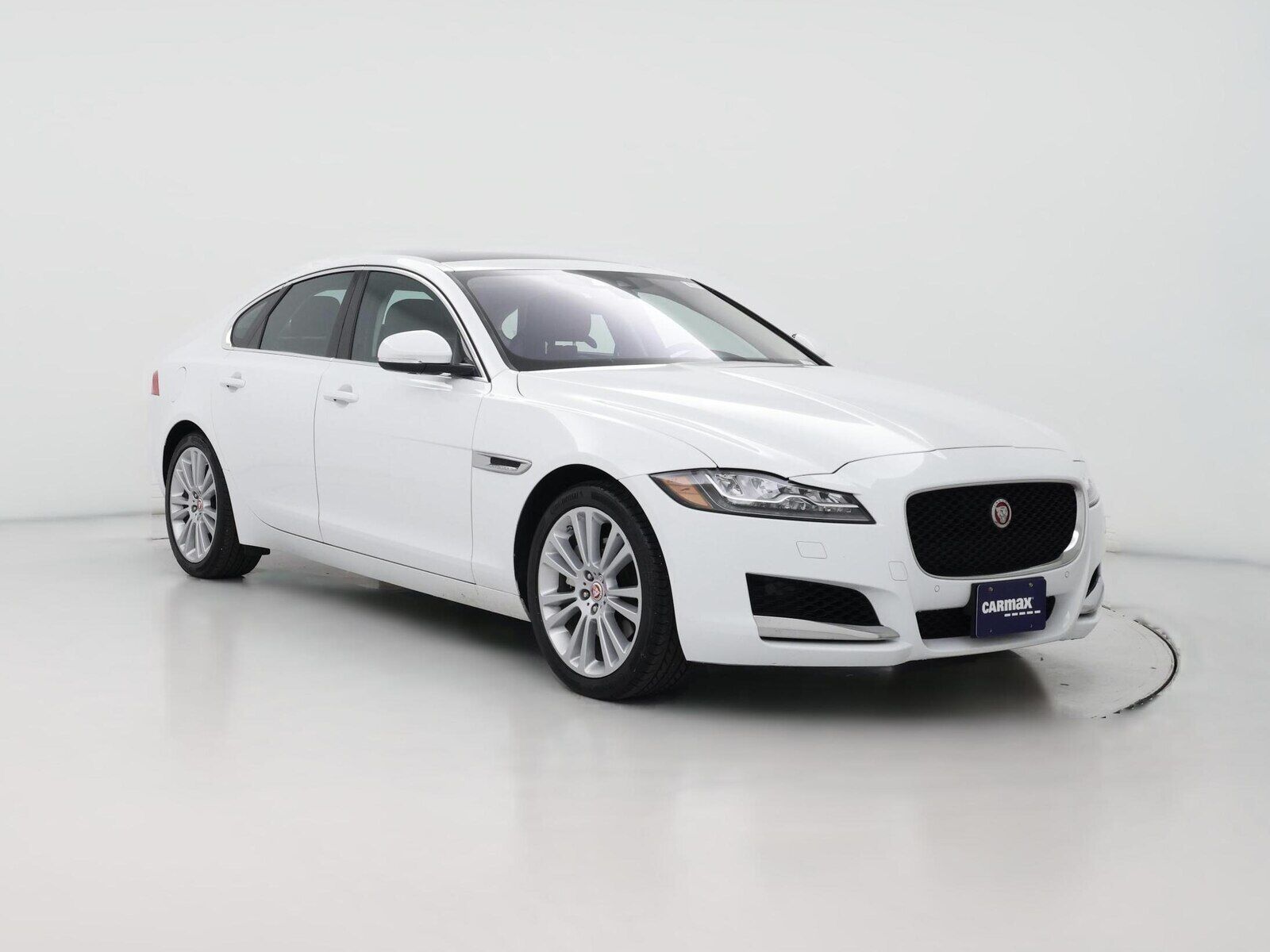 2019 JAGUAR XF