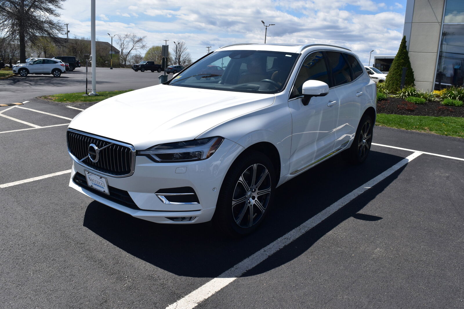 2019 VOLVO XC60