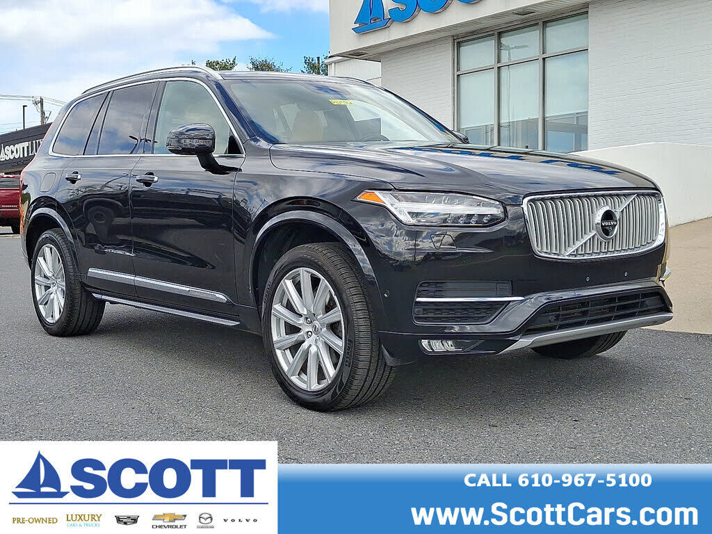 2017 VOLVO XC90