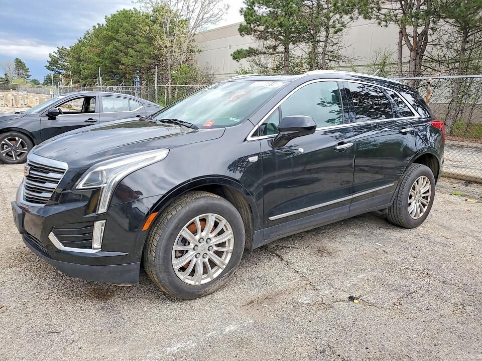 2017 CADILLAC XT5