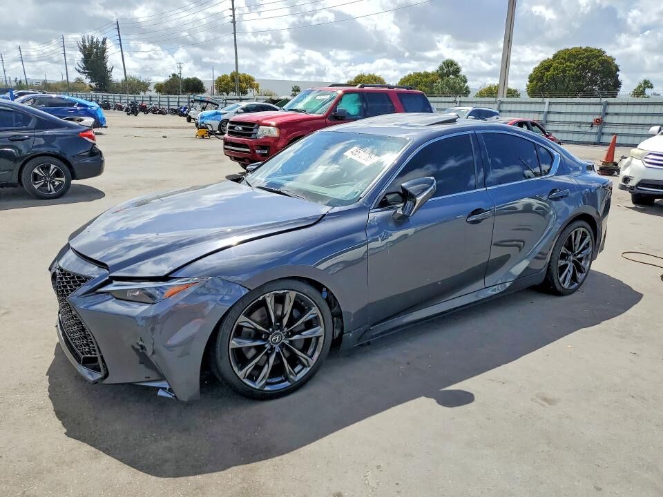 2023 LEXUS IS
