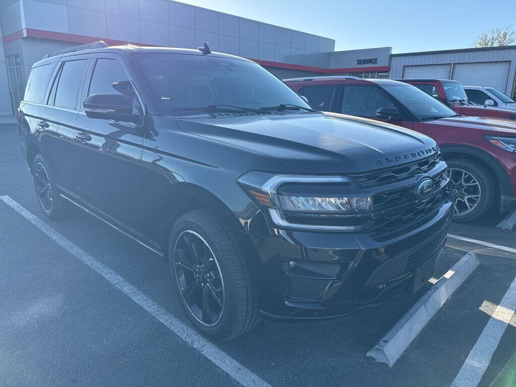 2022 FORD Expedition
