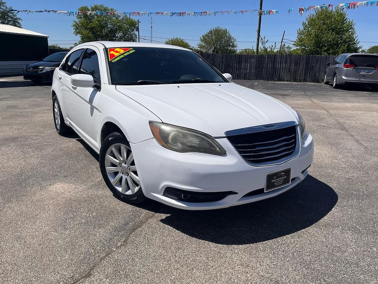 2013 CHRYSLER 200