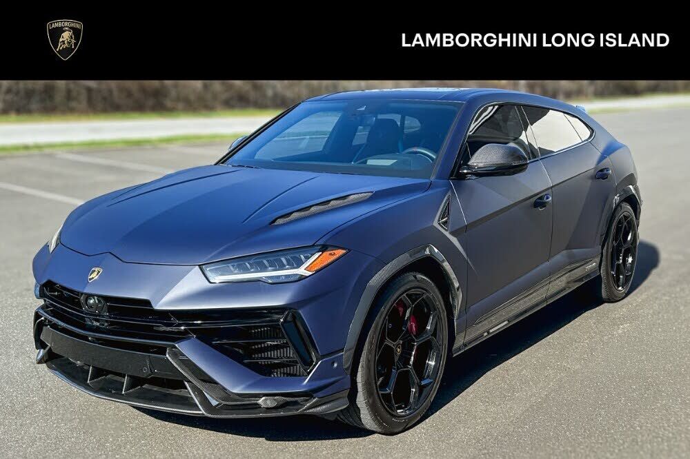 2024 LAMBORGHINI URUS