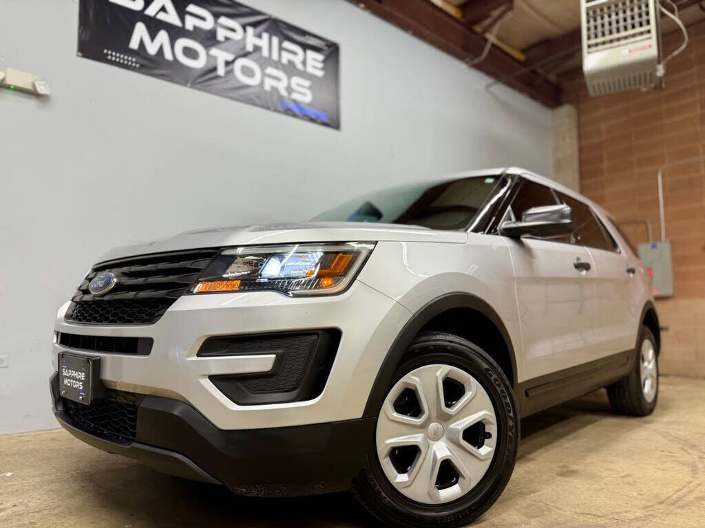 2017 FORD Explorer