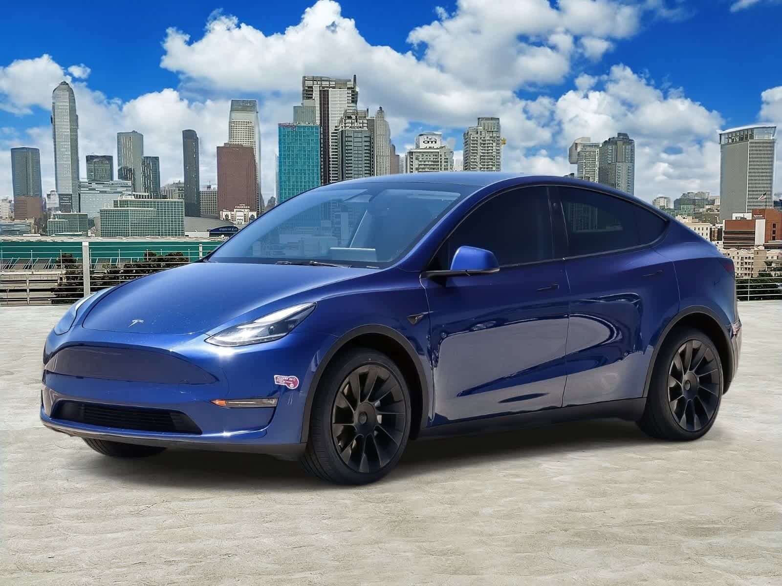 2024 TESLA Model Y