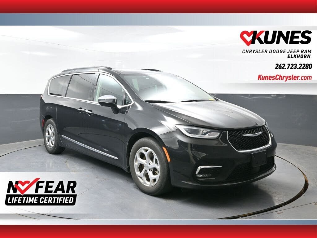 2023 CHRYSLER Pacifica