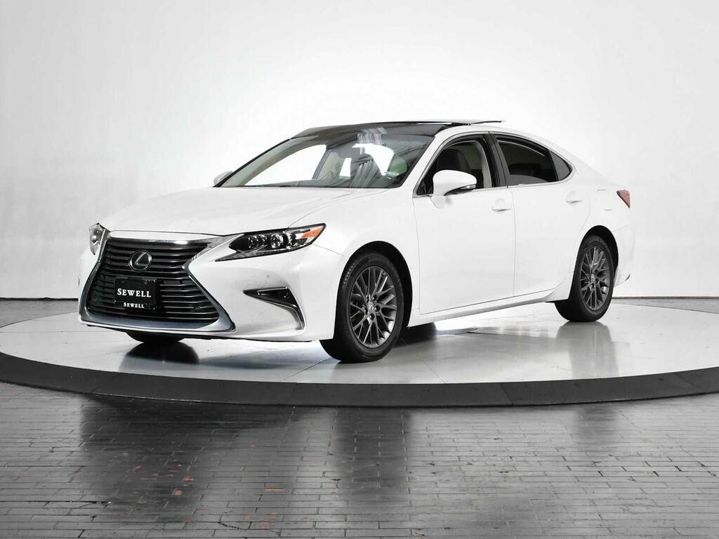 2018 LEXUS ES