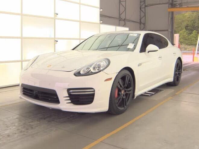 2014 PORSCHE Panamera