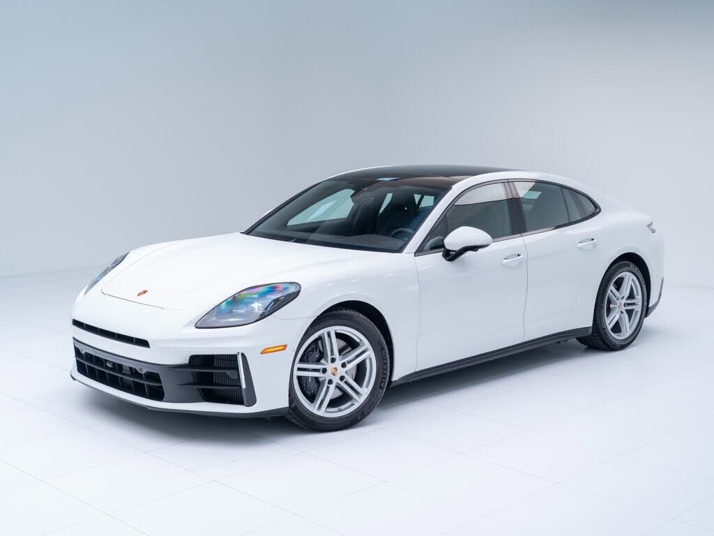 2024 PORSCHE Panamera