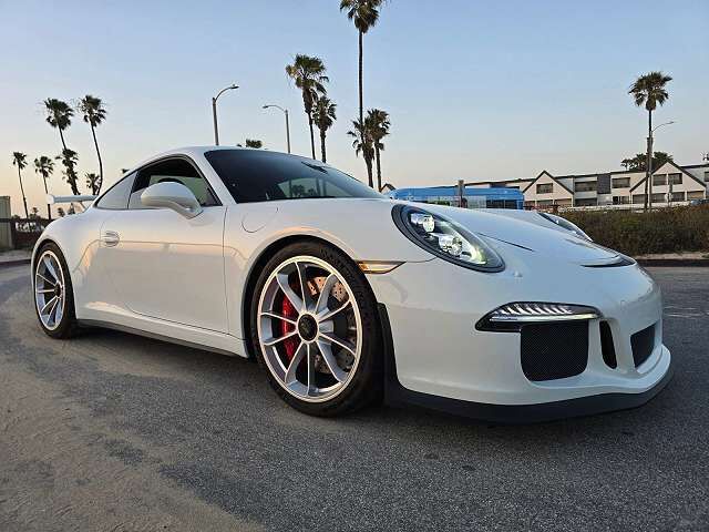 2015 PORSCHE 911