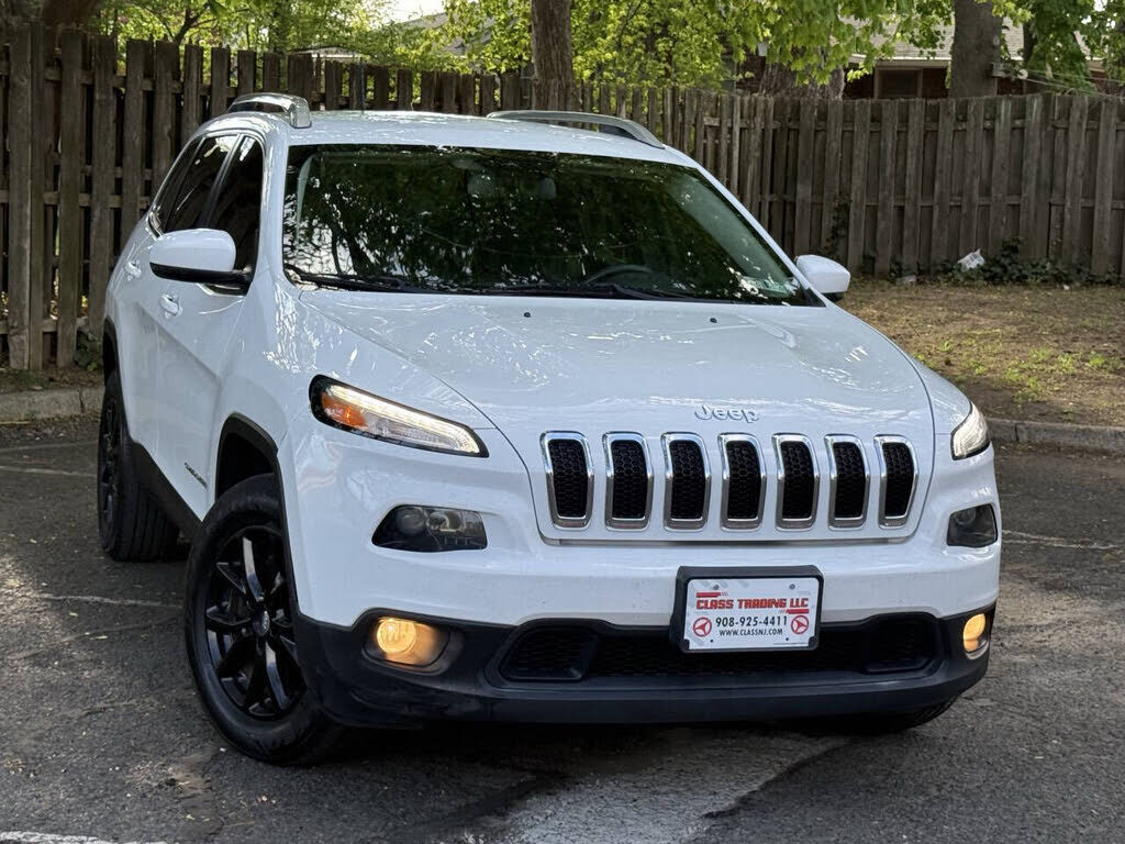 2017 JEEP Cherokee