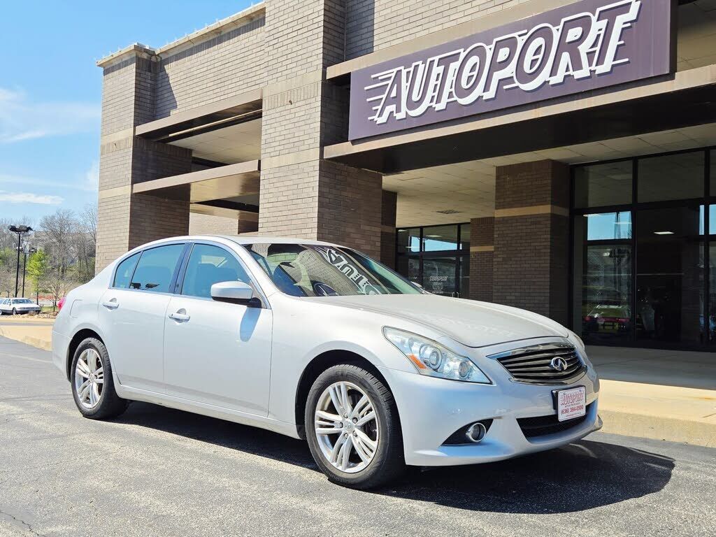 2012 INFINITI G25