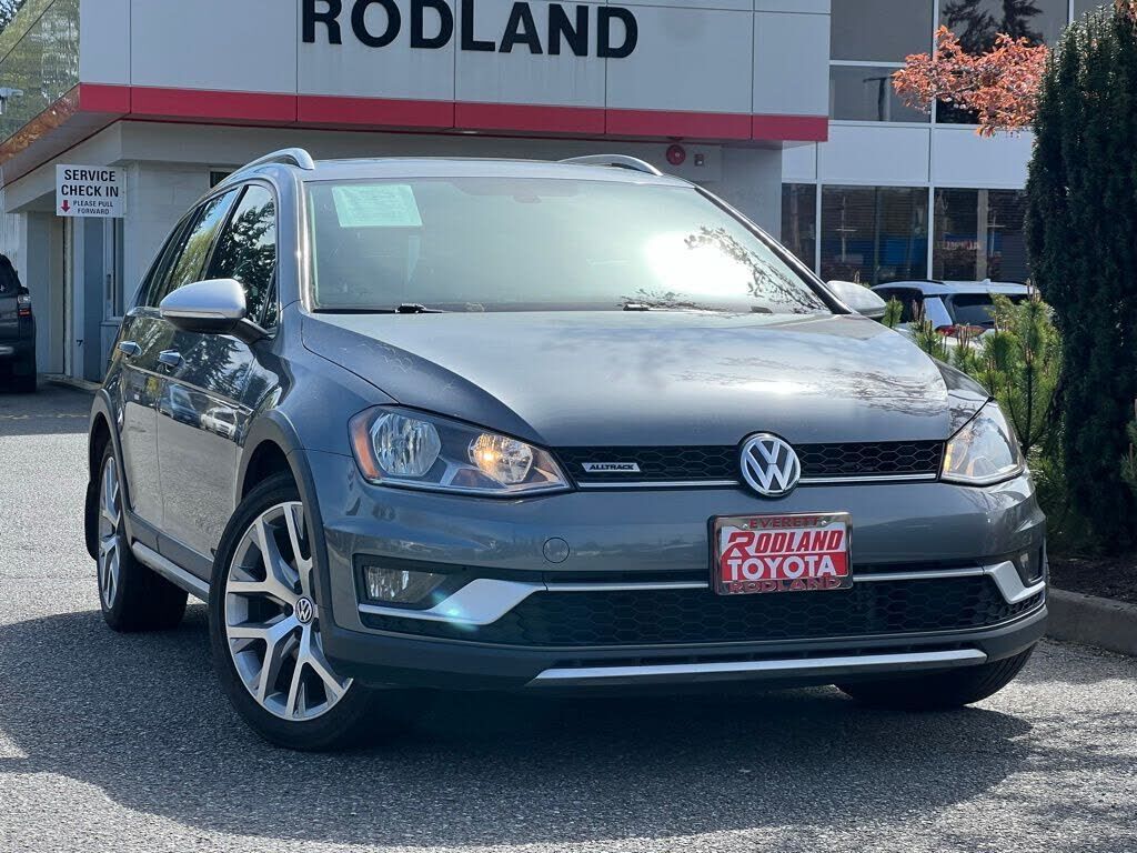 2017 VOLKSWAGEN Golf Alltrack
