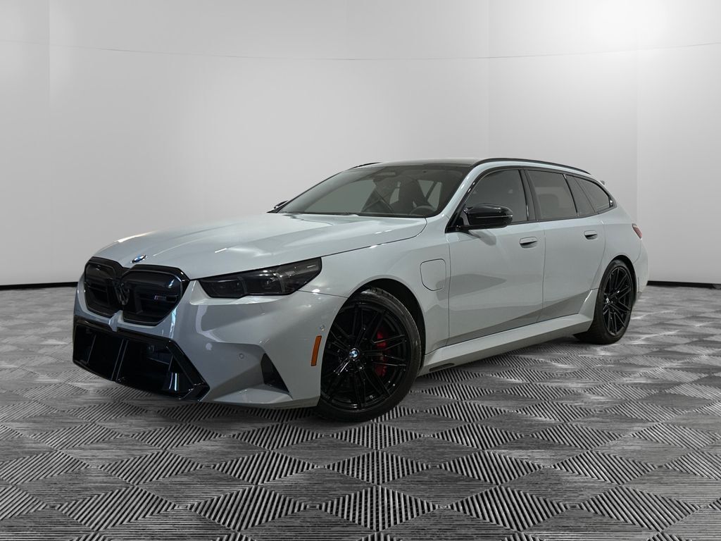 2025 BMW M5