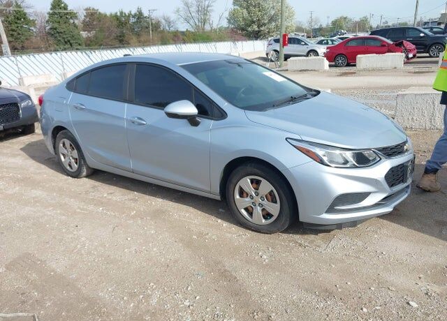 2017 CHEVROLET Cruze
