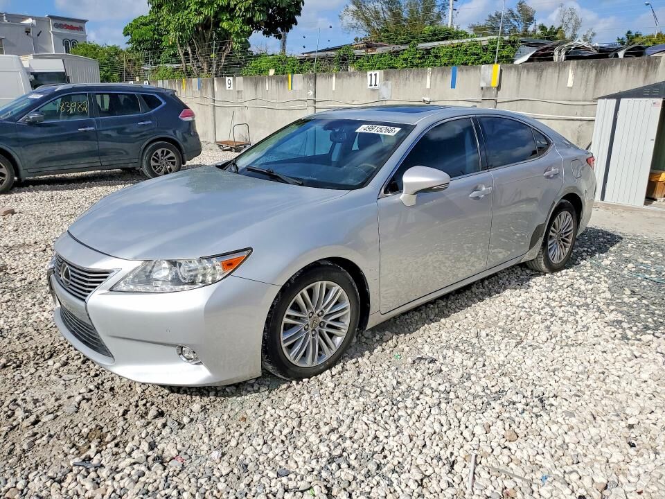 2015 LEXUS ES