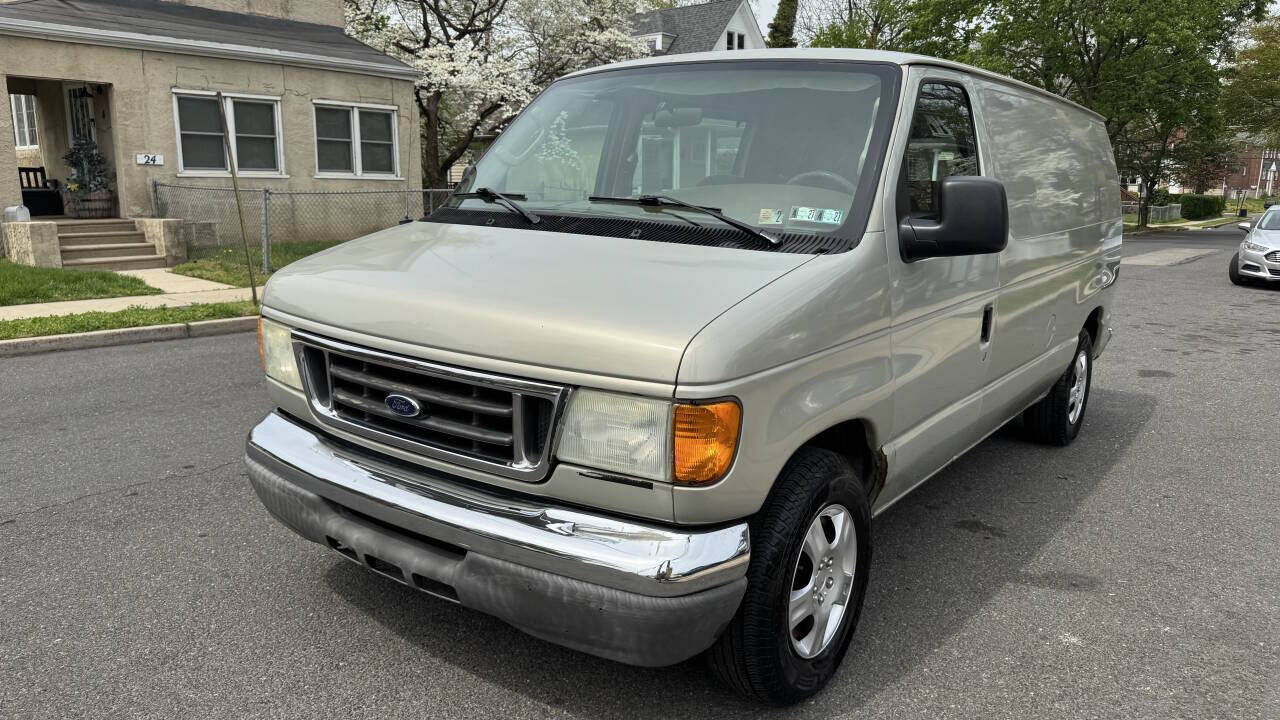 2005 FORD E-150