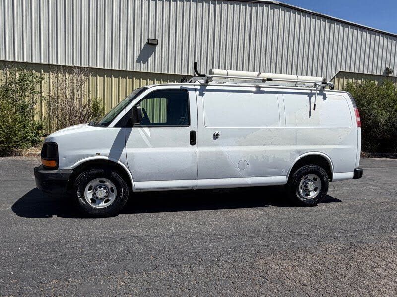 2013 CHEVROLET Express