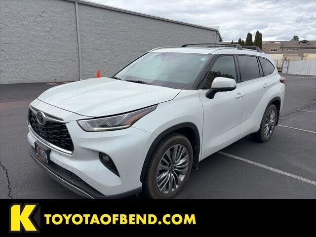 2022 TOYOTA Highlander