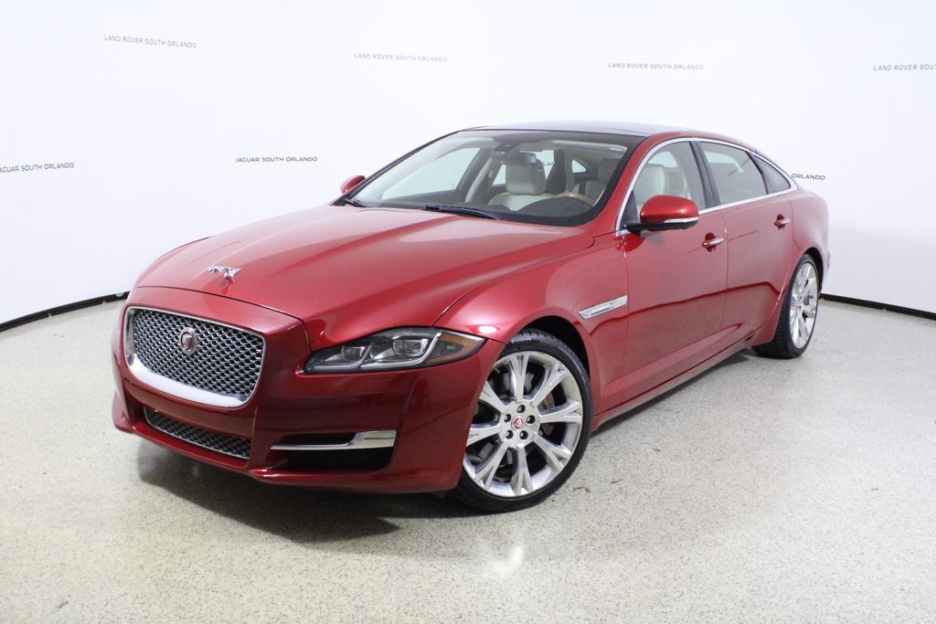 2017 JAGUAR XJ