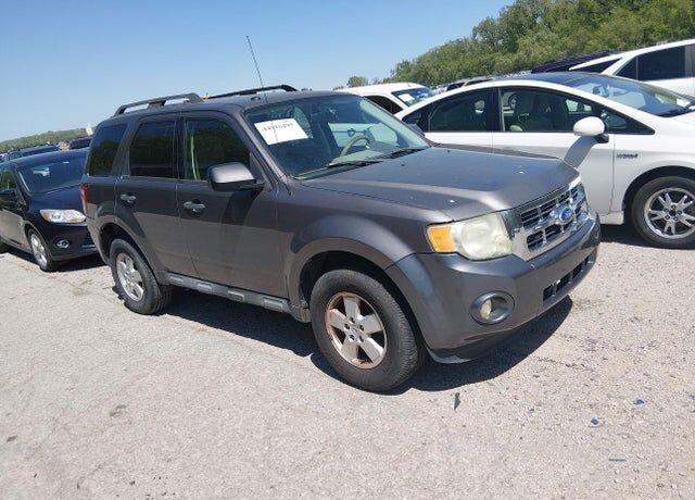 2011 FORD Escape
