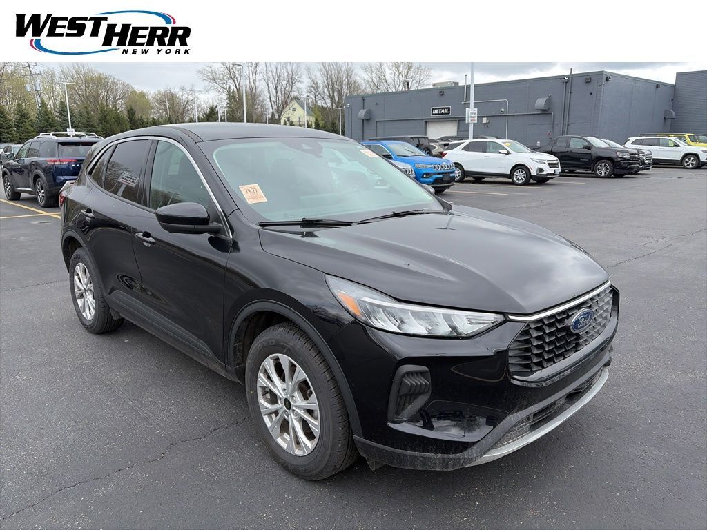 2023 FORD Escape