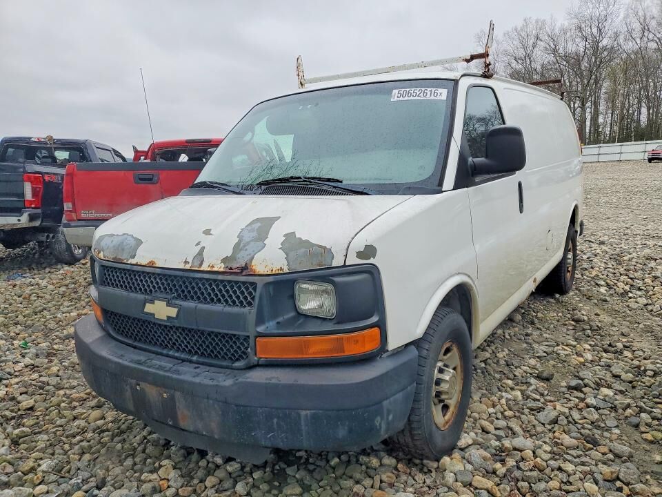 2011 CHEVROLET Express