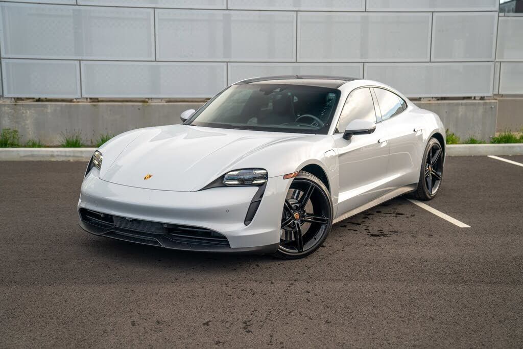 2021 PORSCHE Taycan