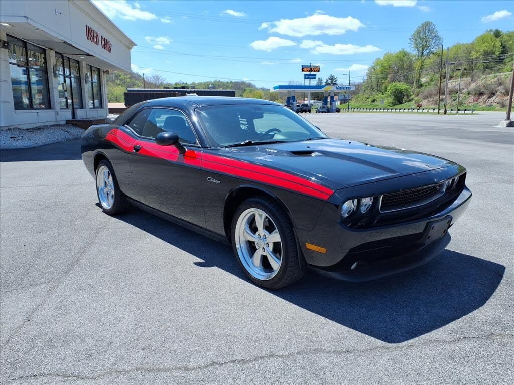 2011 DODGE Challenger