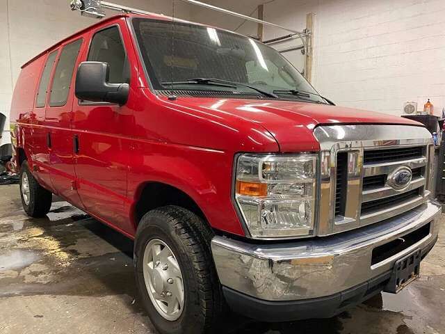 2013 FORD E-250