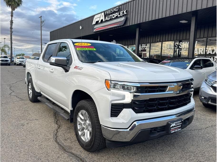 2023 CHEVROLET Silverado