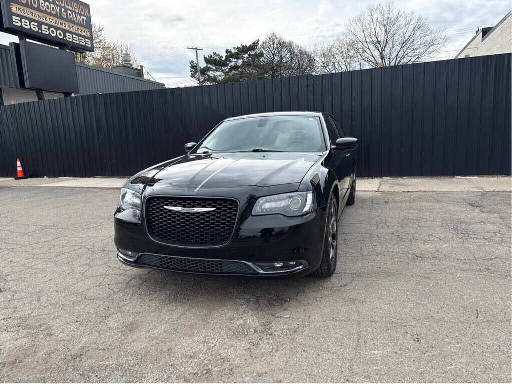 2018 CHRYSLER 300