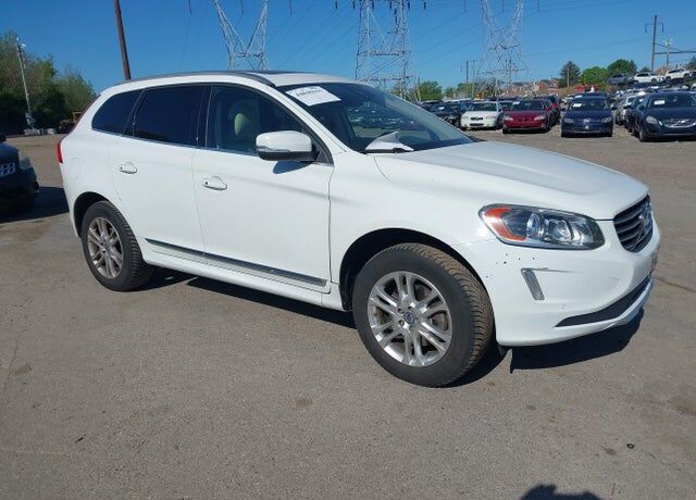 2015 VOLVO XC60