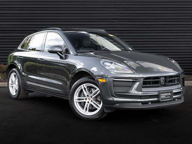 2023 PORSCHE Macan