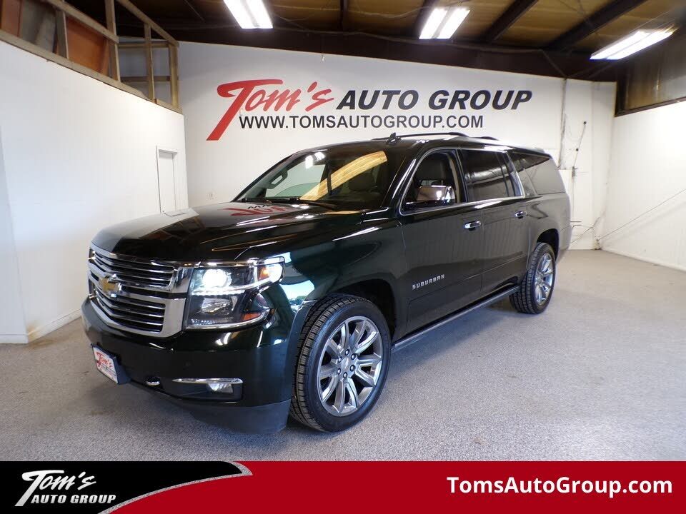 2016 CHEVROLET Suburban