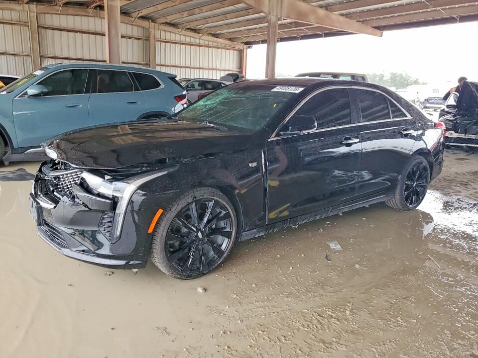2022 CADILLAC CT4