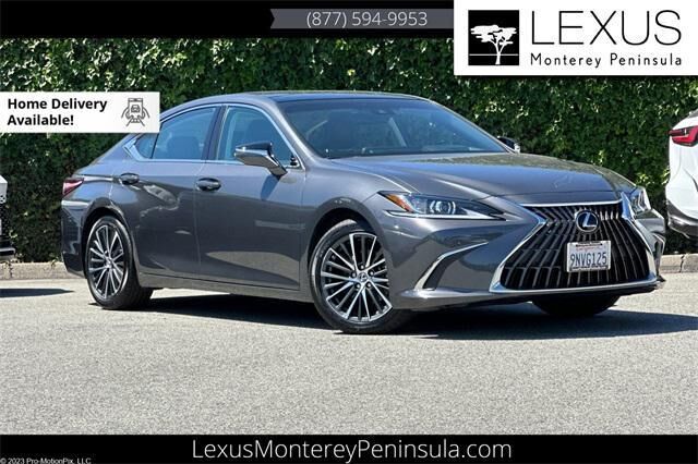 2025 LEXUS ES