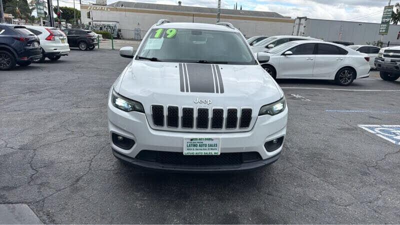 2019 JEEP Cherokee