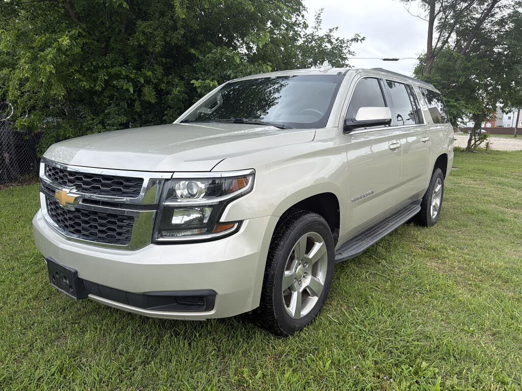 2017 CHEVROLET Suburban