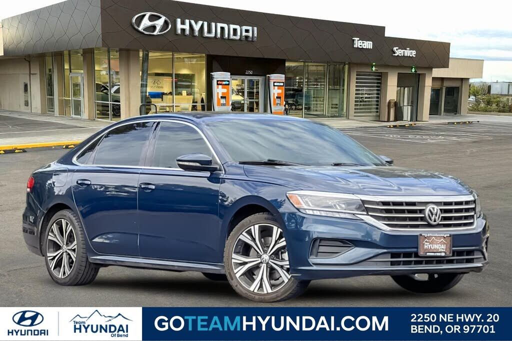 2022 VOLKSWAGEN Passat