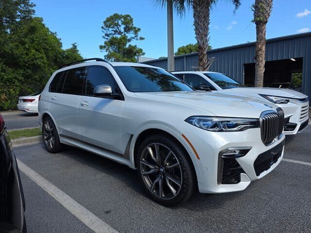 2021 BMW X7
